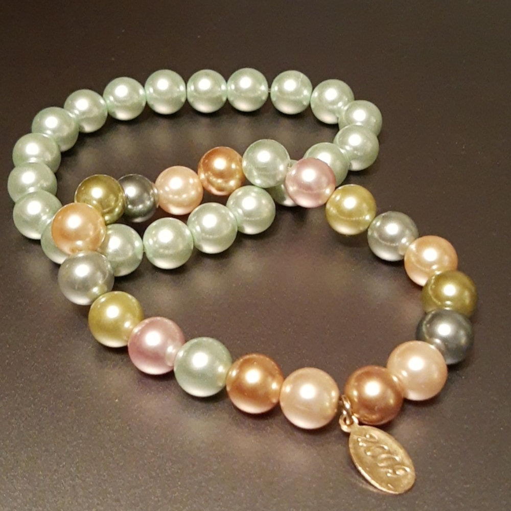 2 ps KJL Kenneth Jay Lane Pastel Pearls Bracelet
